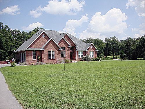 1st image of 409 Myra Dr