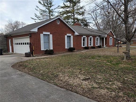 2nd image of 507 Hillcrest Dr