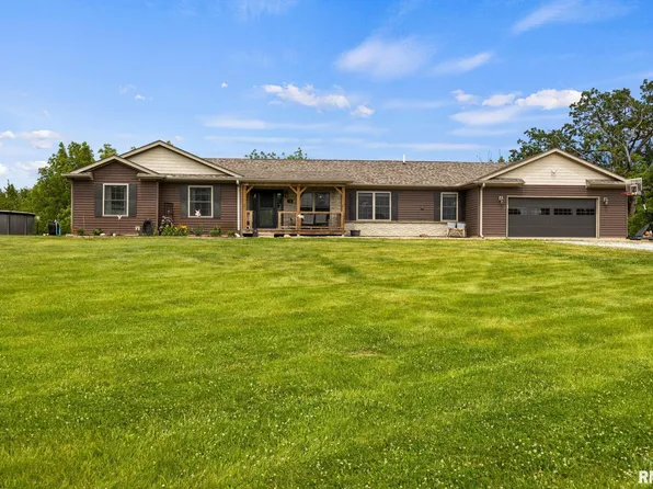 15500 Christmas Tree Rd, Green Valley, IL 61534