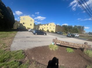 126 Charlton St APT A, Oxford, MA 01540