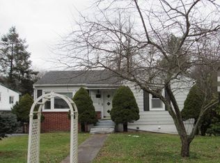 505 Terry Dr, Bristol, VA 24201