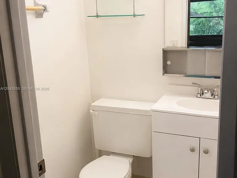 500 Village Green Cir W #308 — Photo 8