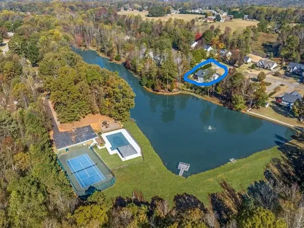 1268 Overland Park Dr, Braselton, GA 30517