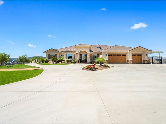 4th image of 18777 Aria Cir