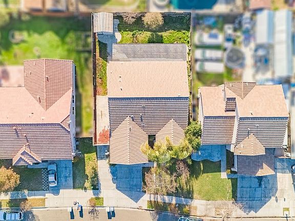 4th image of 808 Stone Springs Dr
