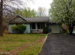 1561 W Lake Rd, Murphysboro, IL 62966