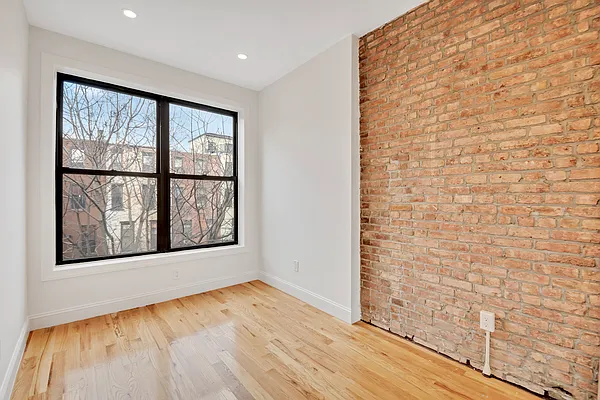 Rented by Bold New York | media 16