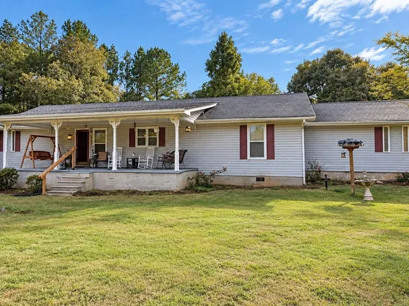 606 Berkeley Rd, Carlton, GA 30627