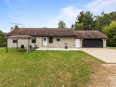 E2041 Meadowlark Ln, Waupaca, WI, 54981