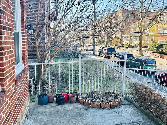 3rd image of 41 Rochelle Terrace