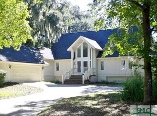 2 Galphin Ln, Savannah, GA 31411