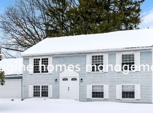 8719 Fair Rd, Strongsville, OH 44149