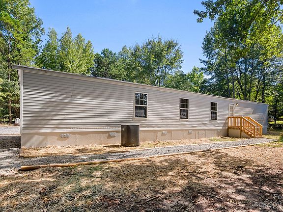 3rd image of 517 Bernice Ln