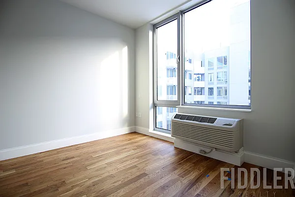 Rented by Fiddler Realty | media 200