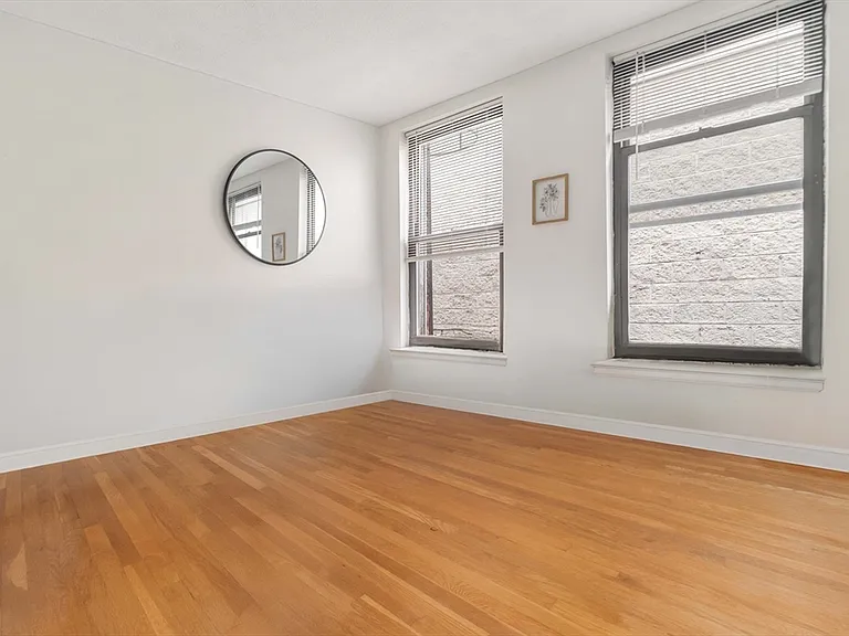 5 N Margin St #10 — Photo 8