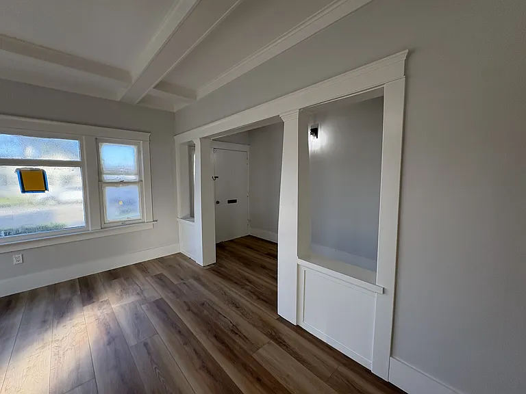 275 N Orange St — Photo 5