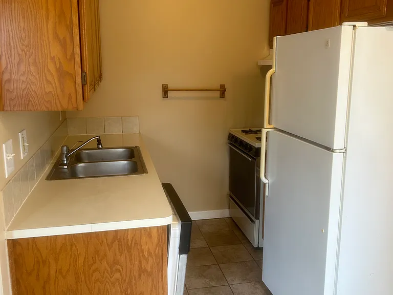 19102 E Forteen Mile Rd — Photo 3