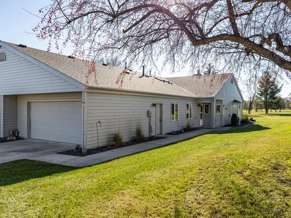 4888 Tee Ct SW, Rochester, MN 55902