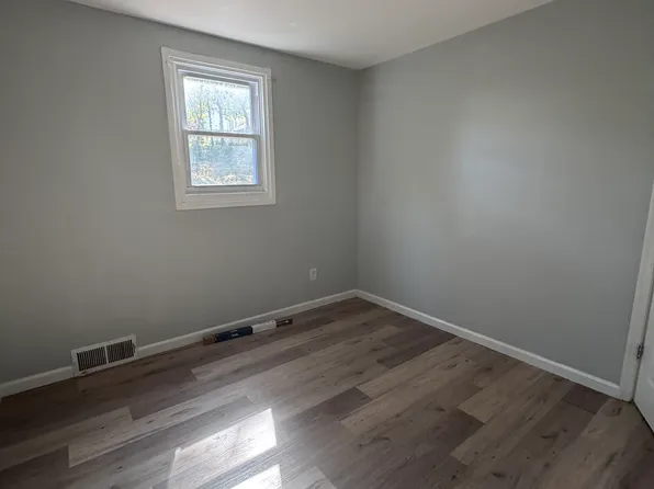 5815 67th Ave, Riverdale, MD 20737