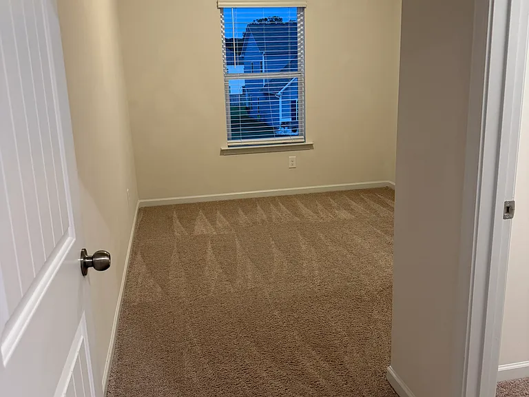406 Larry Ln — Photo 28
