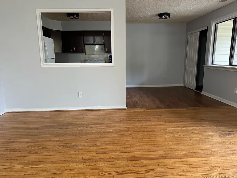 2714 Evergreen Ct — Photo 16
