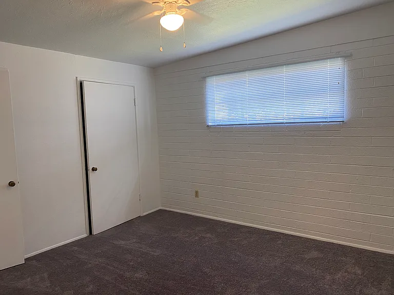 1613 S Farmer Ave — Photo 9