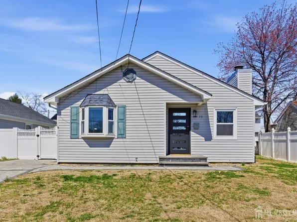 52 Pomona Blvd, Keyport, NJ 07735