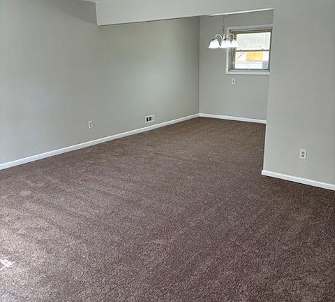 2nd image of 227 John Pinckney Ln