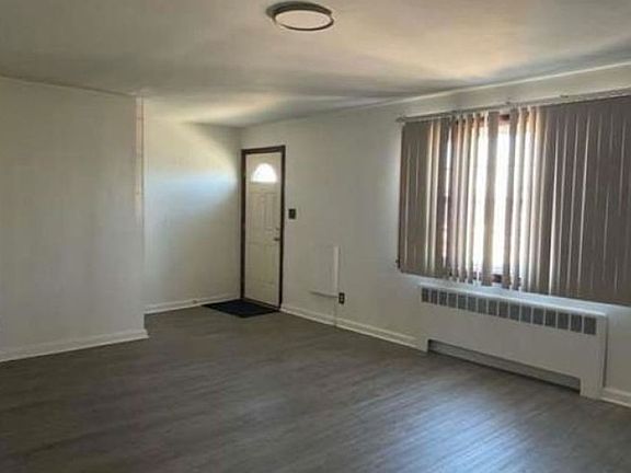 Additional Living Room