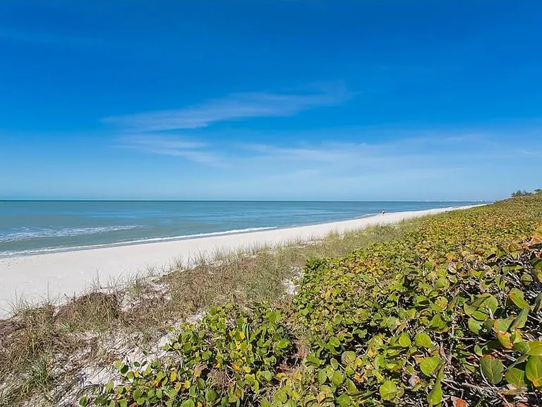 Gulf Shore Dr — Photo 31