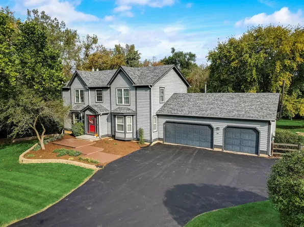 38W652 Sunvale Dr, Elgin, IL 60124