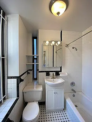 Rented by CitySites Real Estate Group | media 22