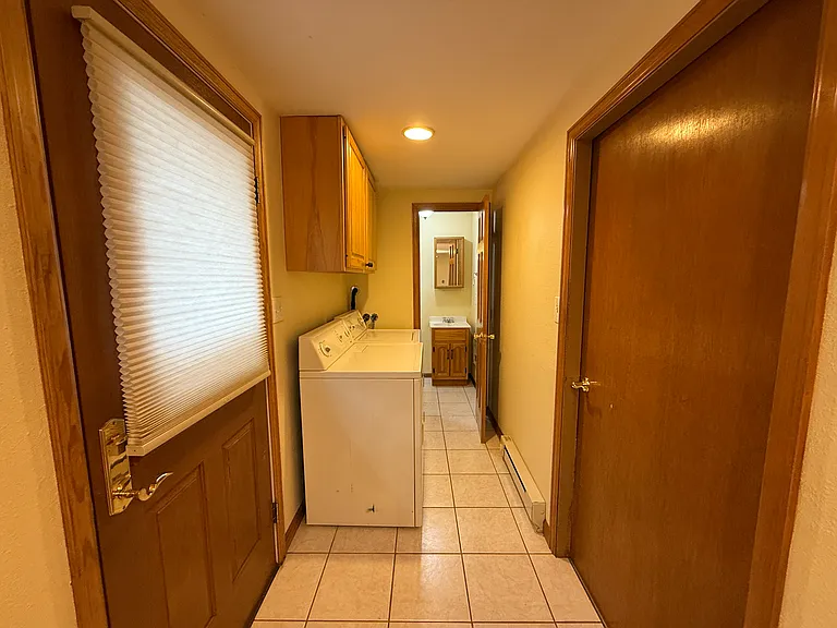 409 Clover Cir — Photo 10