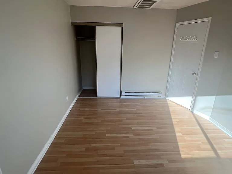 1569A Kingston Rd — Photo 14