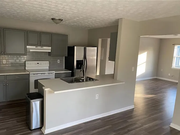 73 Polar Rock Rd SW — Photo 4