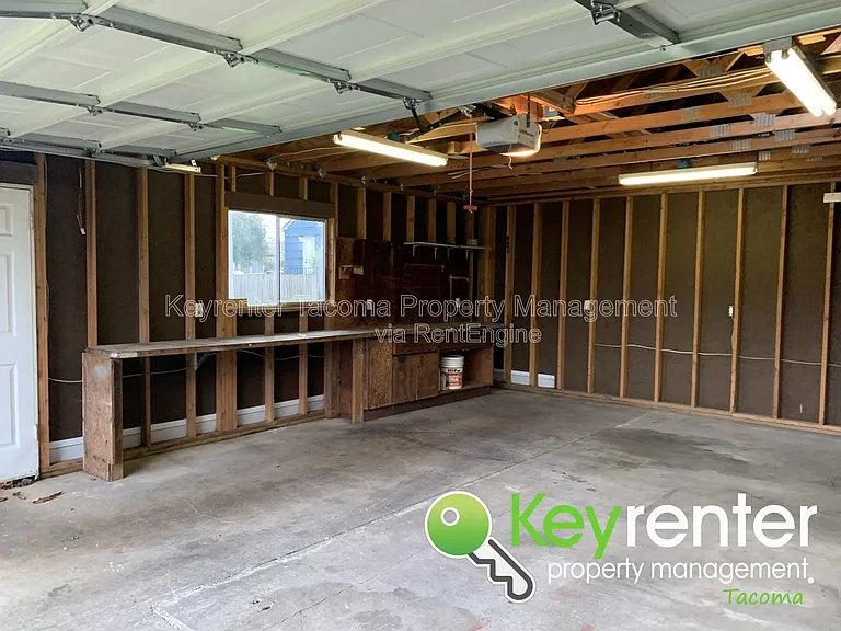 4816 E G St — Photo 35