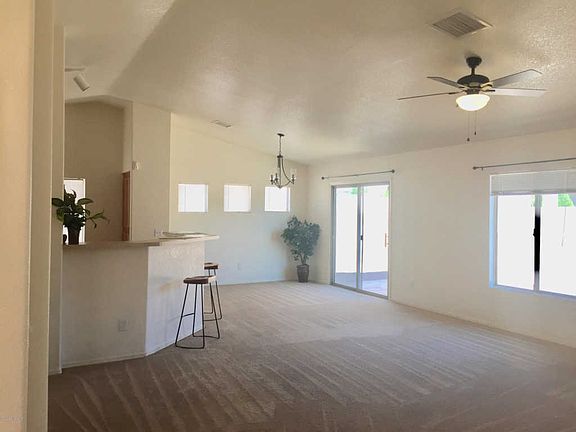 3rd image of 2541 Cartegena Dr