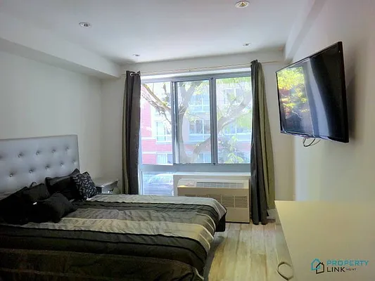 Rented by Property Link Mgmt, LLC | media 8