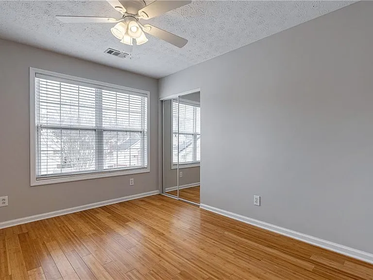 211 Harmony Ct — Photo 22