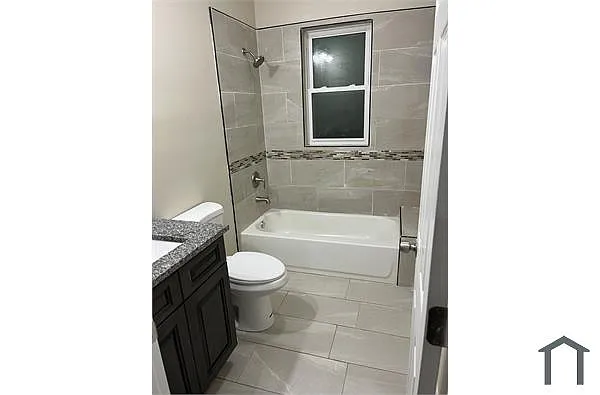 Building Photo - 8036 S Justine St #1