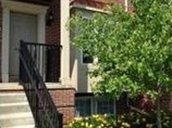 28015 Hopkins Dr #1, Novi, MI 48377