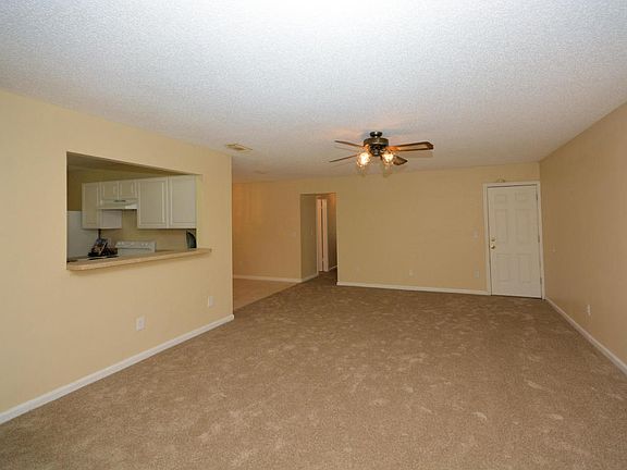 4th image of 869 Candleknoll Ln