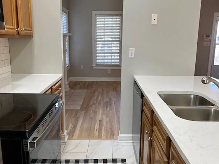 2506 Godfrey Dr NW — Photo 10
