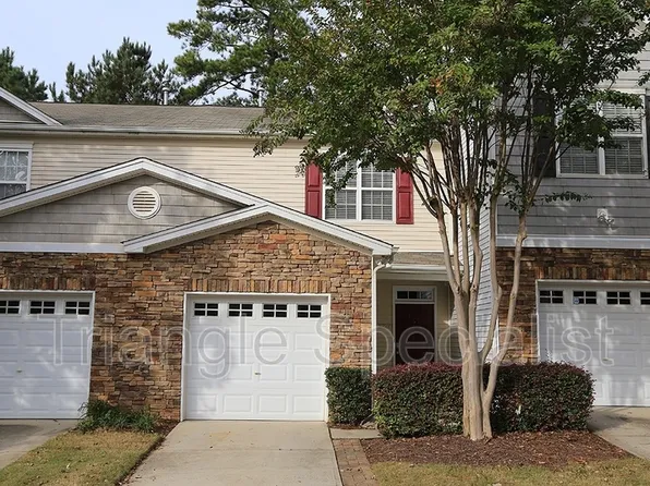 8227 Martello Ln, Raleigh, NC 27613