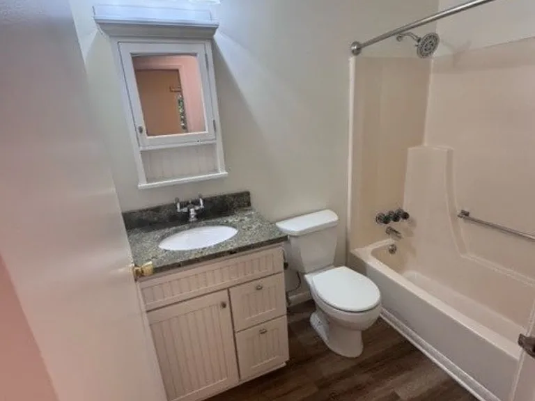 1610 Indian Woods Dr — Photo 14