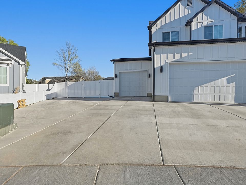 1st image of 2248 W Dawn St #B