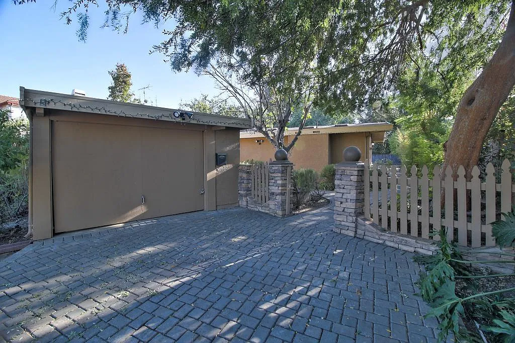 10731 Wunderlich Dr photo 1