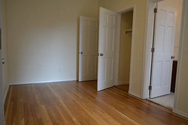 Rented by Compass | media 10