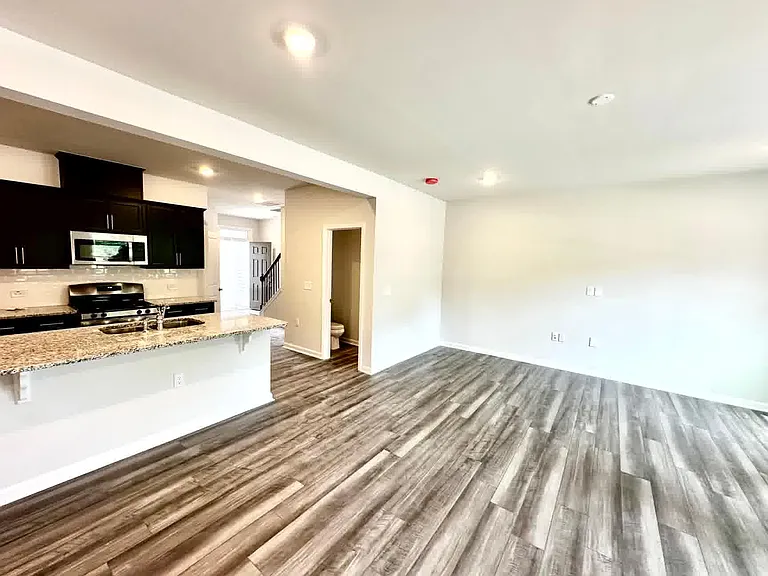 4926 Arkose Dr — Photo 9