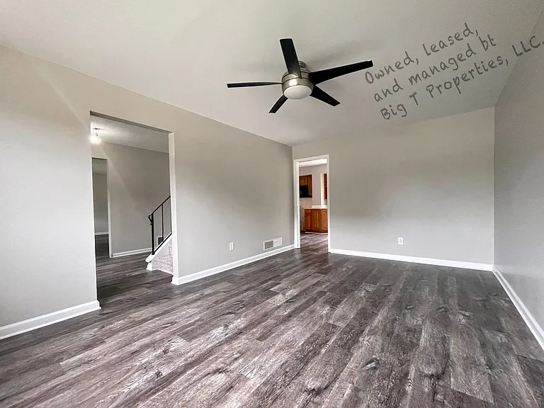 4 Regal Ct — Photo 5